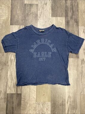 American Eagle tee
